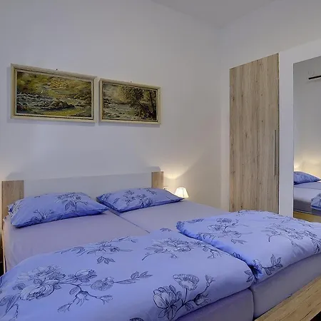 Mima Villa *