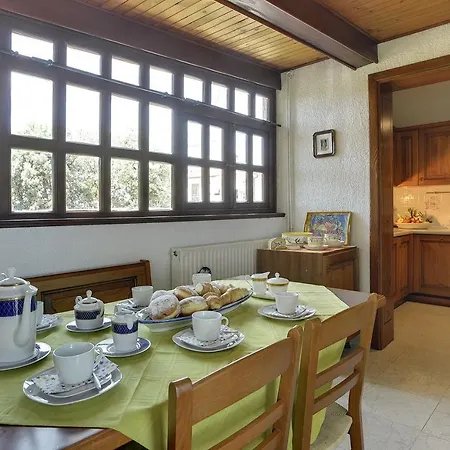Mima Villa